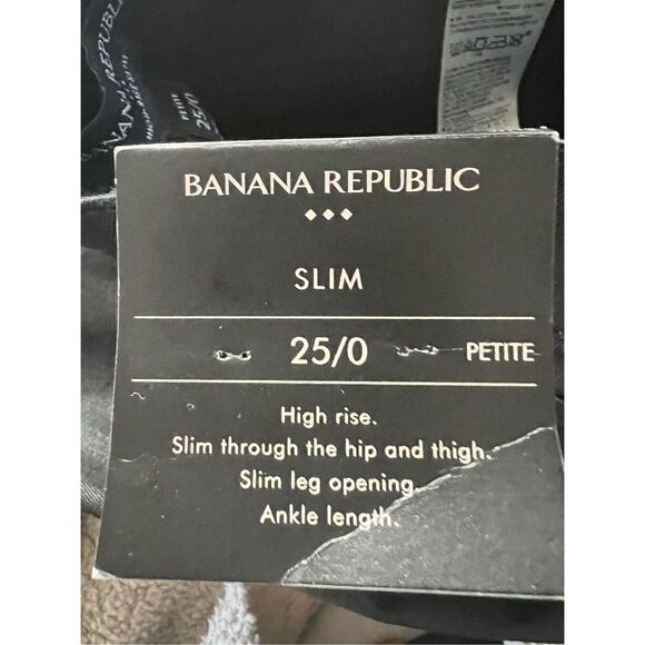 Banana Republic Women's Black High-Rise Slim Straight-Leg Jeans Petite 25/0 NWT - Picture 6 of 6
